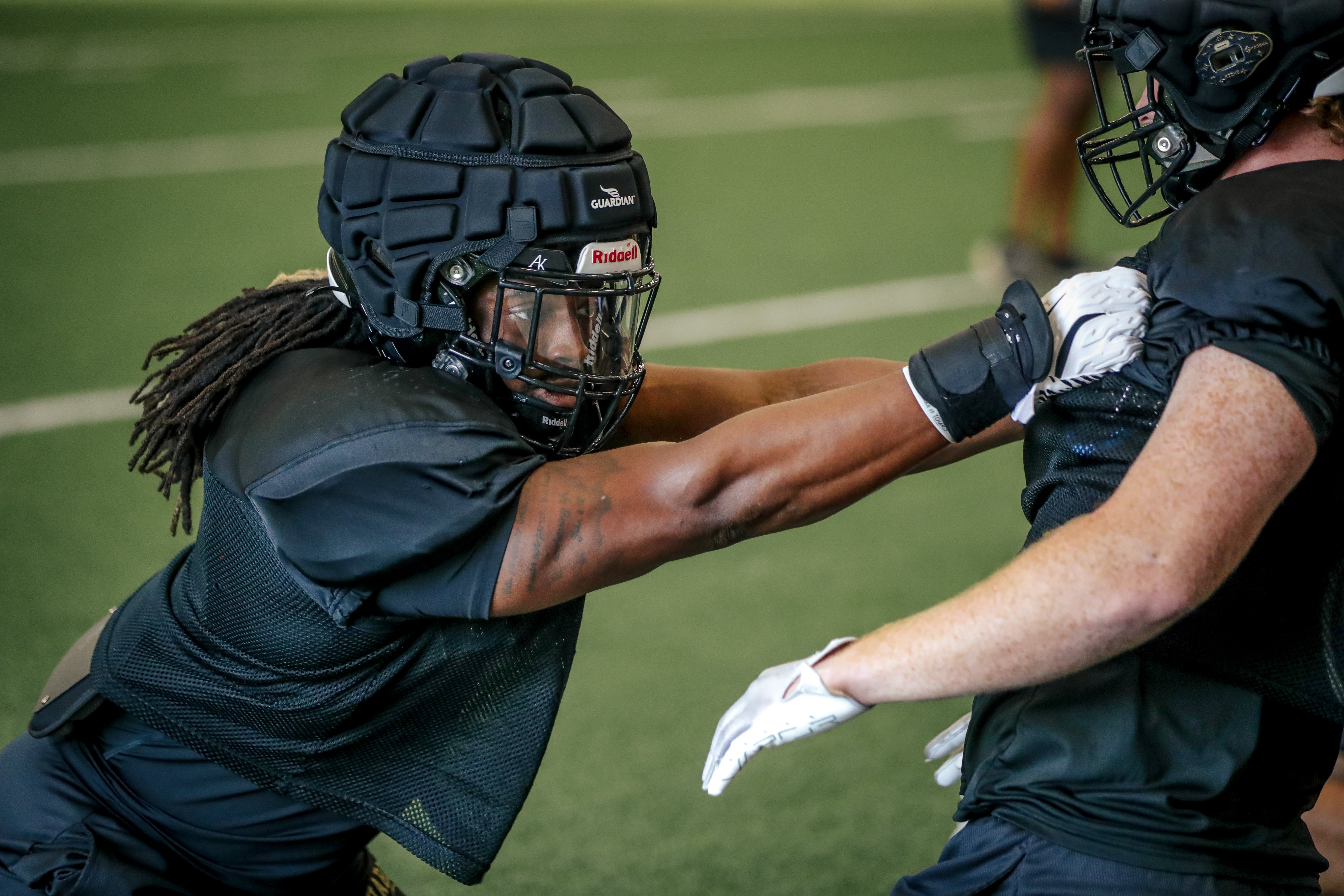 What is a Guardian Cap? What are they used for? (American Football) American Konnection What is a Guardian Cap? What are they used for? (American Football) American Konnection