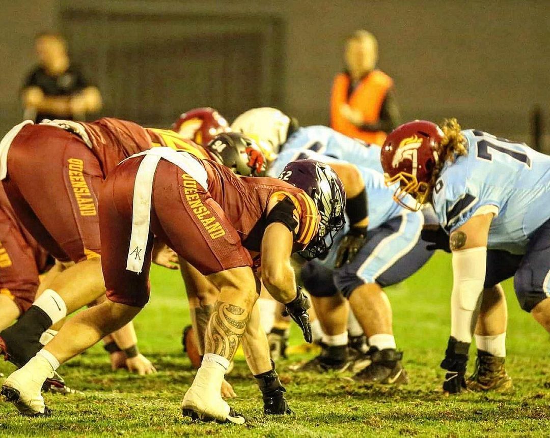 AK 'Classic' Football Streamer Towel