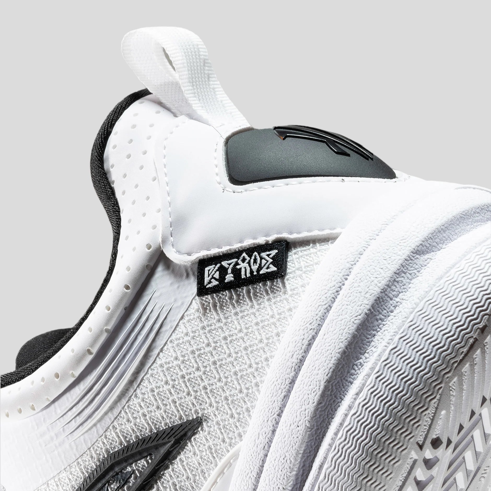 ANTA KAI 1 TEAM (White)