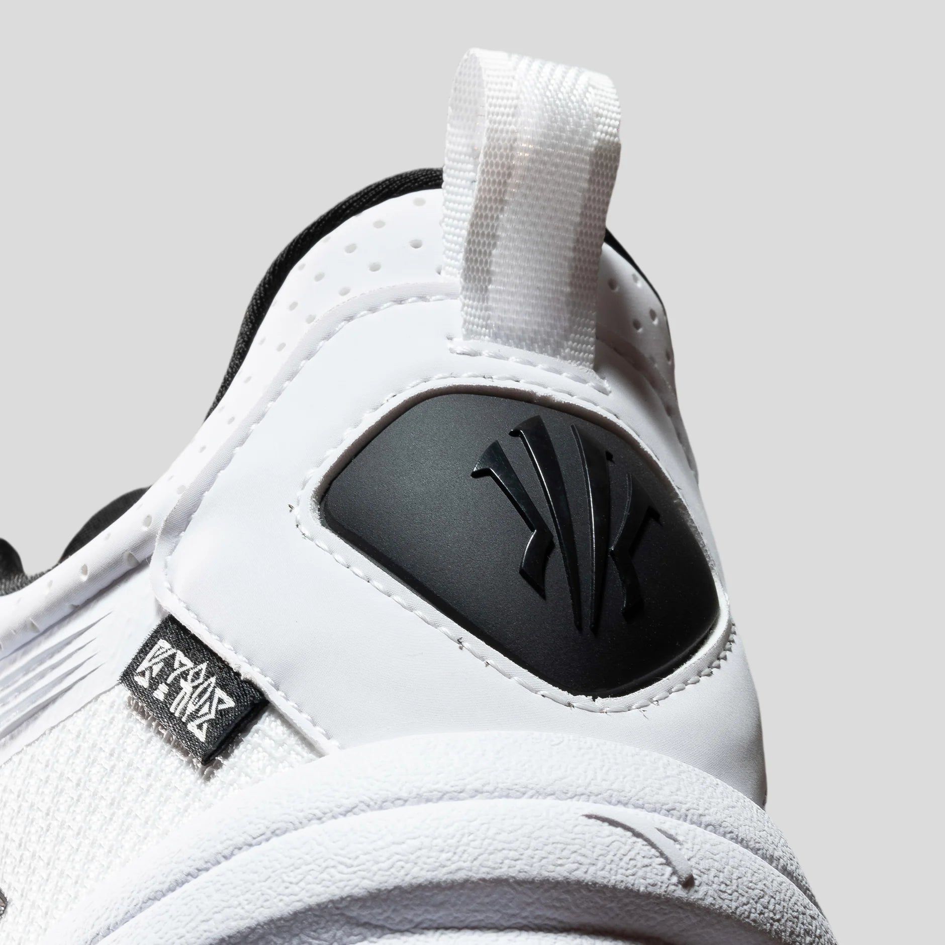 ANTA KAI 1 TEAM (White)