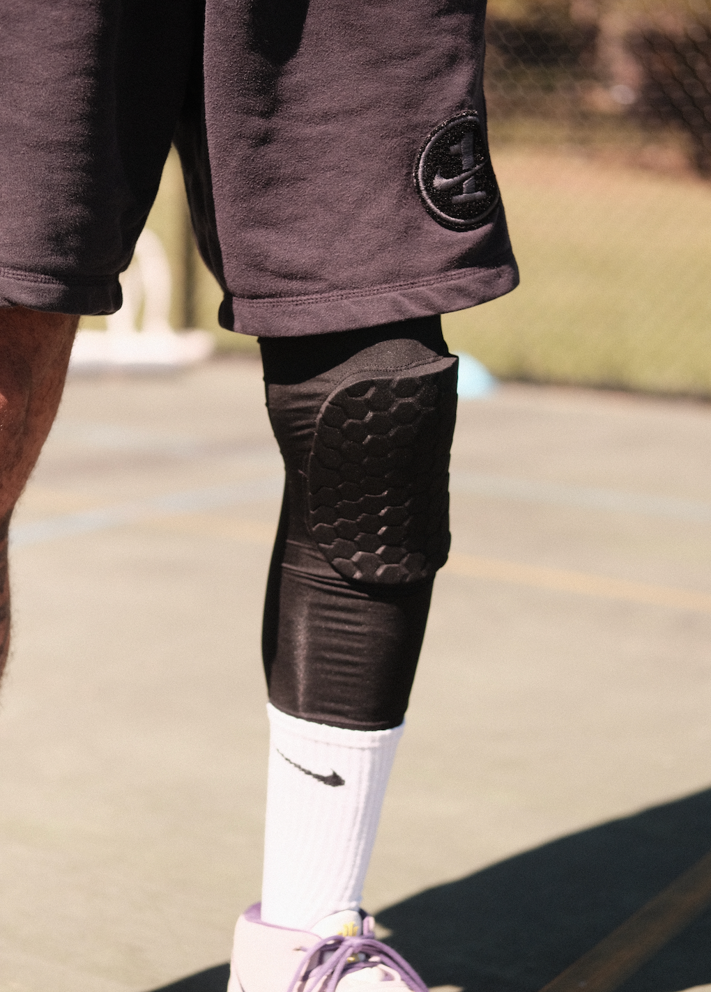 Padded Leg Sleeve (Black or White) (Single) – American Konnection